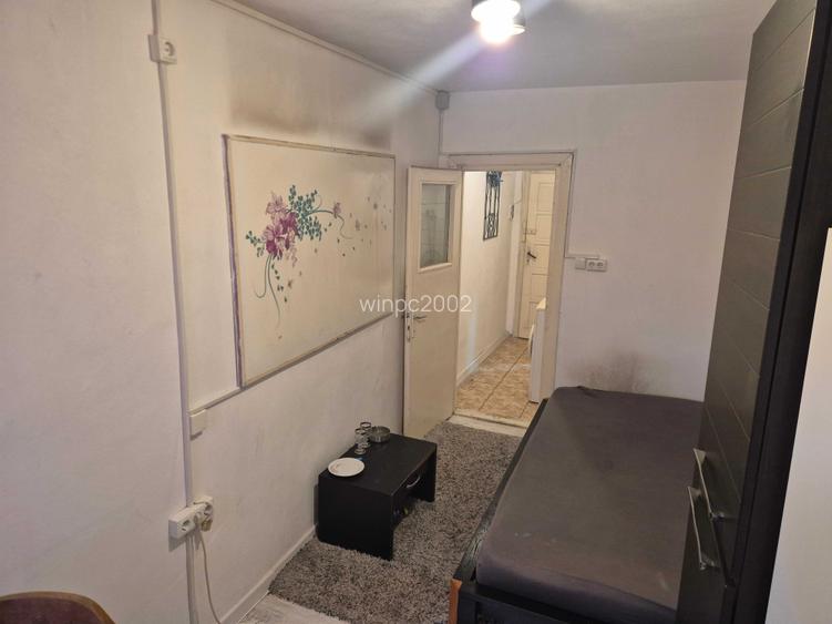 Proprietar direct, vand garsoniera in complexul studentesc, et , 18 mp, B-dul Eroiloilor de la Tisa