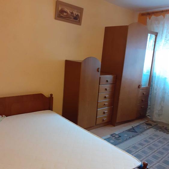 Apartament cu 3 camere decomandat în Sebastian