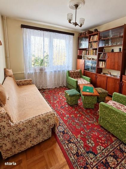 Apartament cu 3 camere în Pandurilor