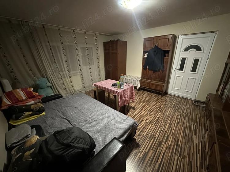 Apartament cu 2 camere semidecomandat în Steaua