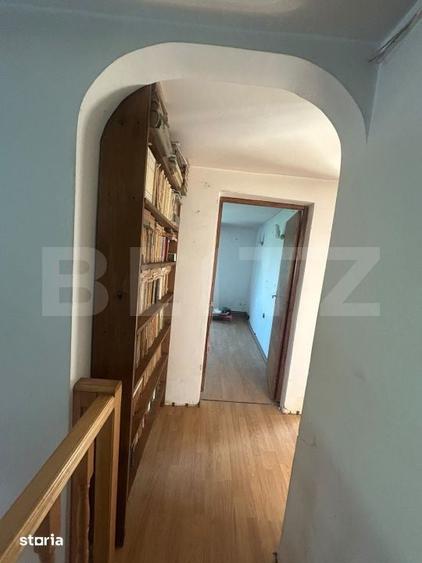 Casă cu 6 camere cu Teren 3374 Mp în Vulcana-Pandele
