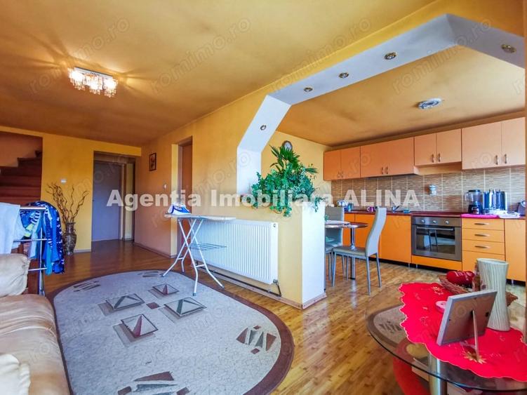 Casă cu 3 camere în Vulcan