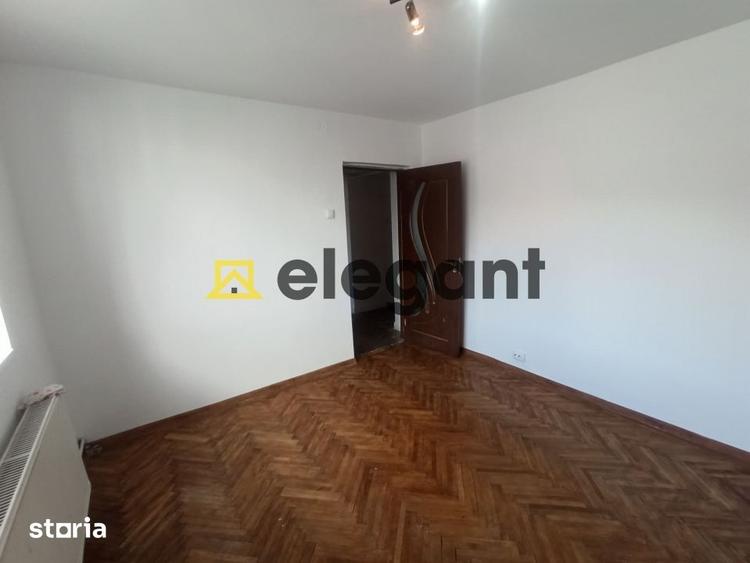 Apartament cu 3 camere decomandat în Craiovița Nouă