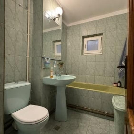 Apartament cu 3 camere decomandat, mobilat în 1 Mai