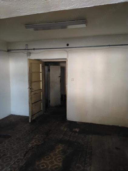 Apartament cu 2 camere nedecomandat în Central