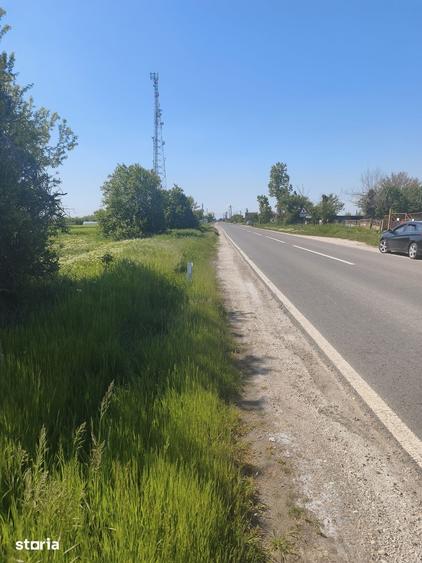Teren de 12500 mp, în Corbii Mari