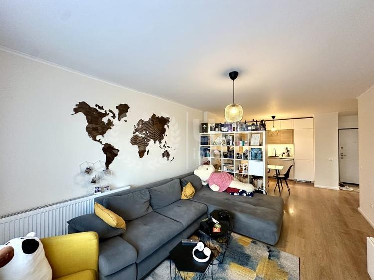 Apartament cu 2 camere semidecomandat, mobilat în Europa