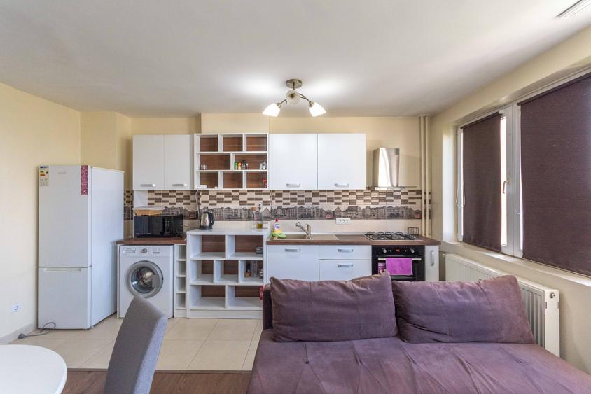 Apartament cu 2 camere semidecomandat în P-ța Unirii