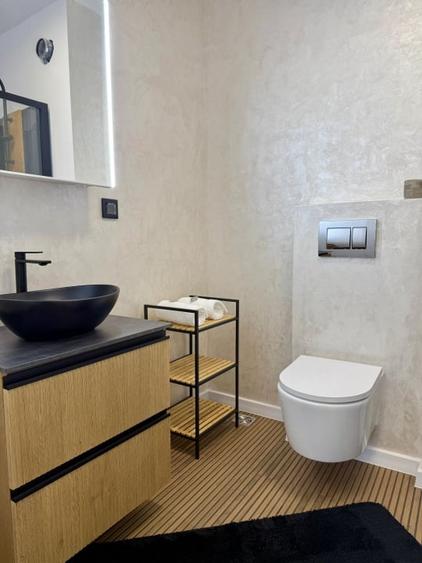 apartament cu 2 camere,2 bai,balcon,parcare,etaj intermediar,zona Parc Poligon - 10