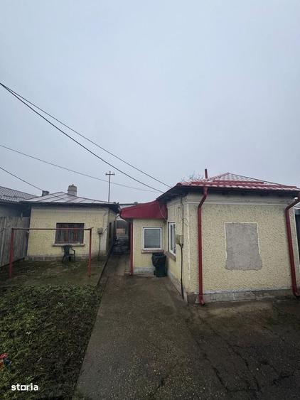 Casă cu 4 camere în Uiești