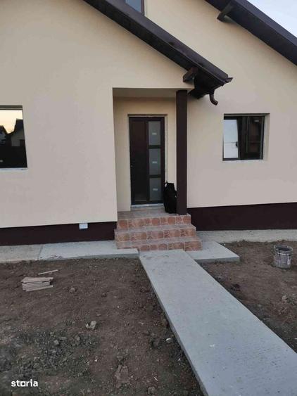 Casă cu 3 camere în Horpaz