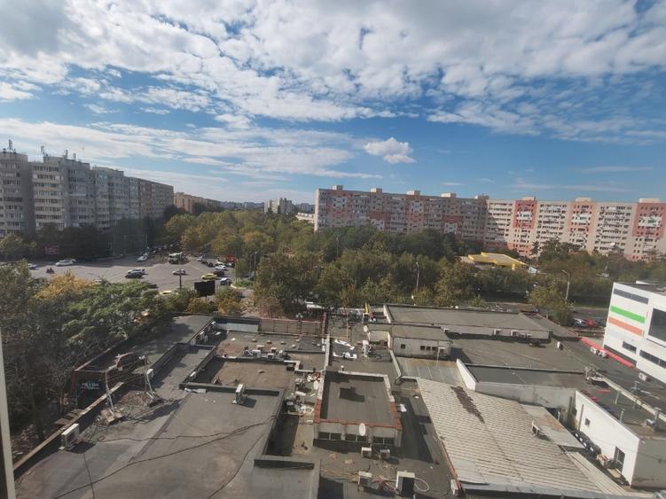 Apartament cu 3 camere semidecomandat, mobilat în Nicolae Grigorescu
