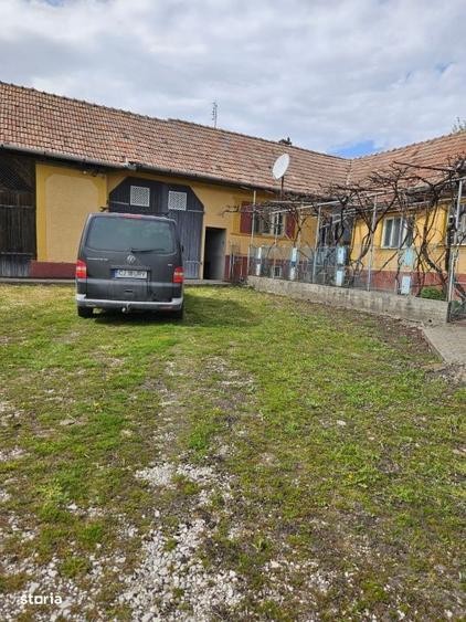 Casă cu 3 camere în Ceanu Mic