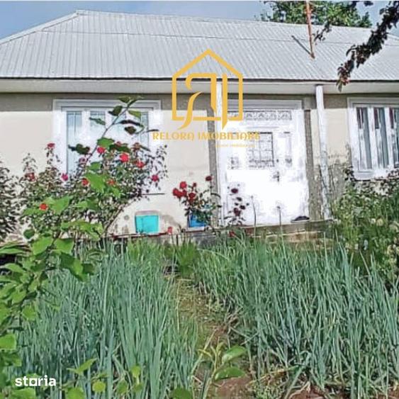 Casă cu 2 camere cu Teren 1100 Mp în Gorban