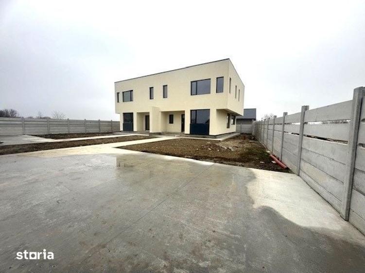 Casă cu 4 camere cu Teren 350 Mp în Central