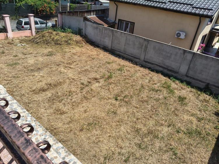 Casă cu 4 camere cu Canalizare în Central