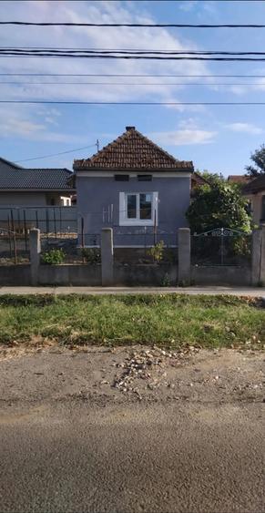 Casă cu Teren 131 Mp în Petin