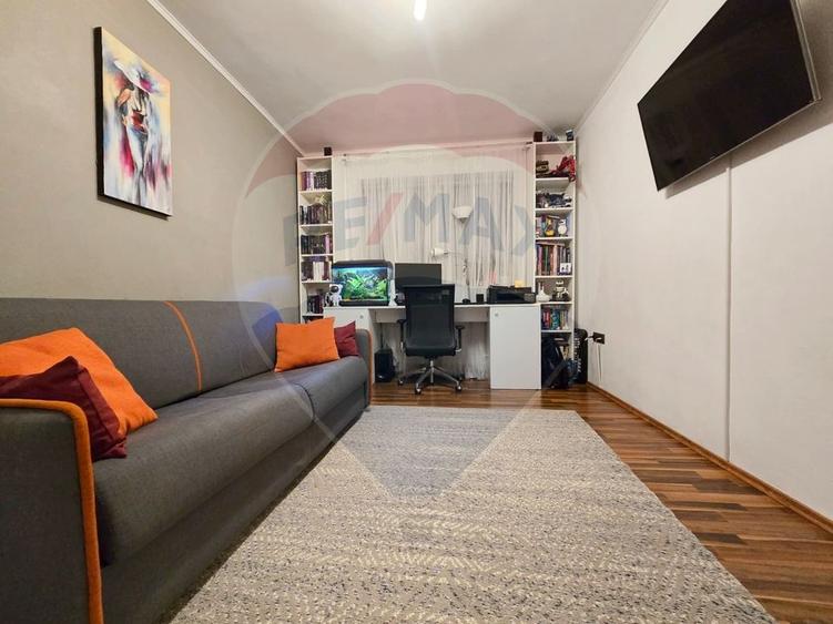 Apartament cu 2 camere semidecomandat, mobilat în Florești