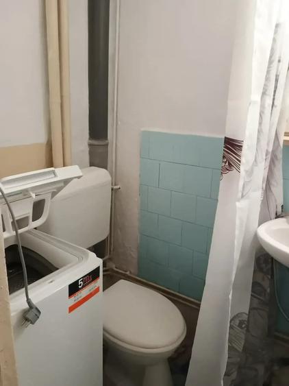 Garsonieră decomandată în Confecții