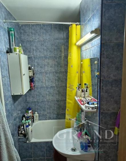 Apartament cu 3 camere semidecomandat, mobilat în Mănăștur