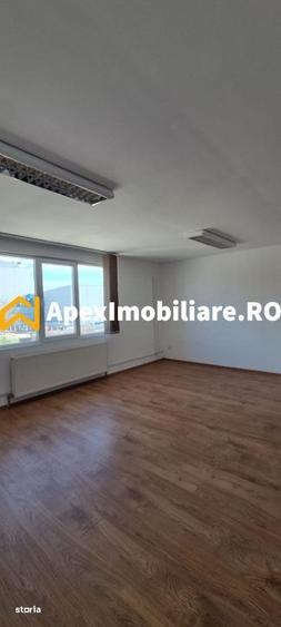 Spațiu comercial, de 550 mp, în Vest