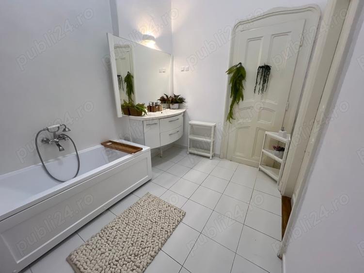Apartament cu 3 camere în Central