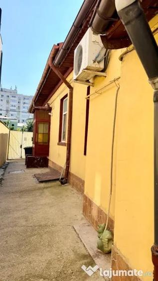Casă cu 4 camere cu Teren 206 Mp în Lacul Tei