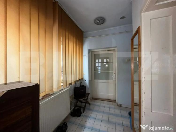 Casă cu 3 camere cu Teren 230 Mp în Dorobanți