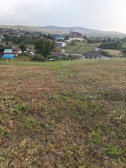 Teren de 1350 mp, în Aghireșu