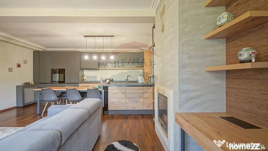 Apartament cu 3 camere decomandat în Central