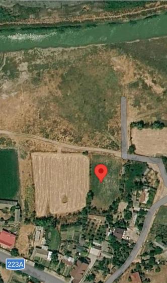 Teren de 2000 mp, în Enisala