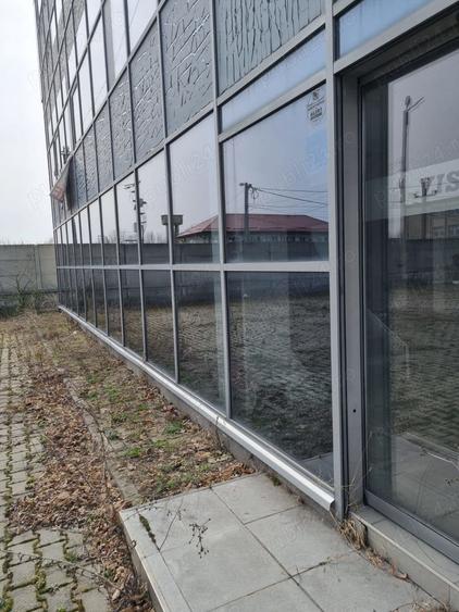 Spațiu comercial, de 1,100 mp, în Central