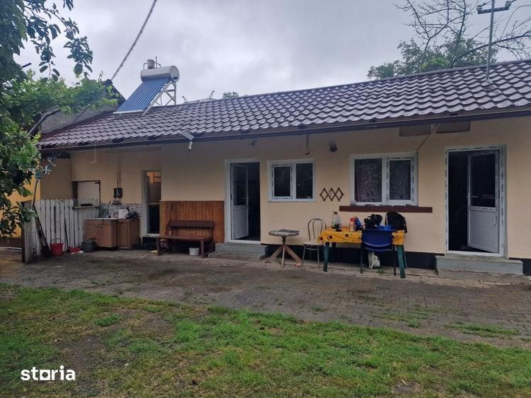 Casă cu 3 camere cu Teren 2100 Mp în Lunca