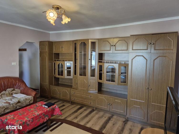 Apartament cu 2 camere semidecomandat în Confecții