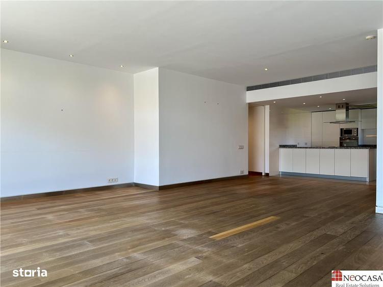 Apartament cu 4 camere, mobilat în Kiseleff
