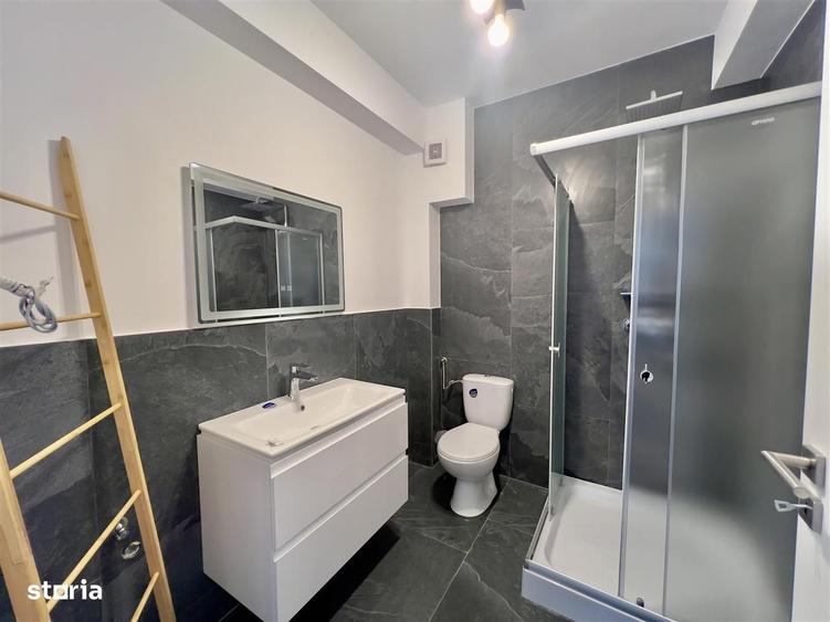 Apartament cu 3 camere în Cristian