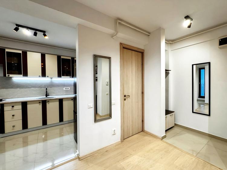Apartament cu 2 camere semidecomandat în Moinești