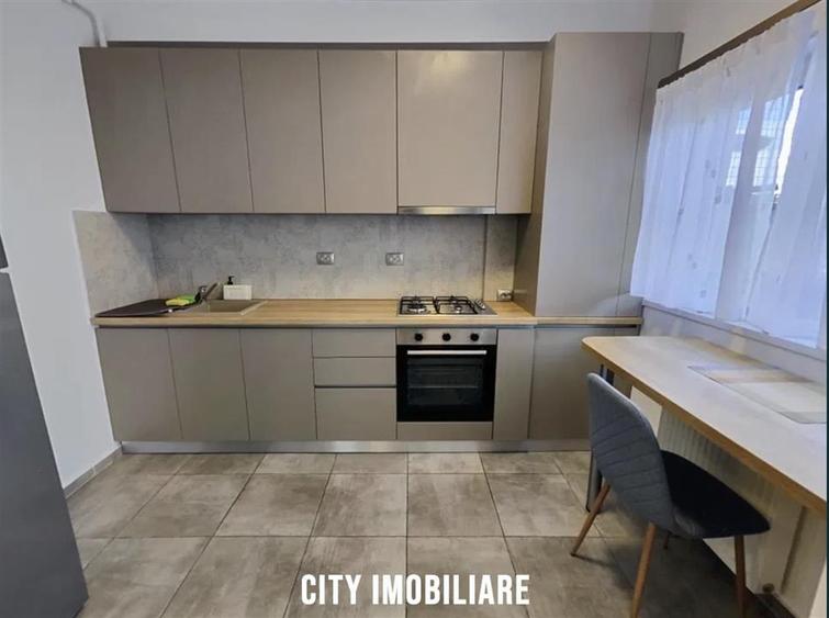Apartament cu 2 camere semidecomandat, mobilat în Borhanci