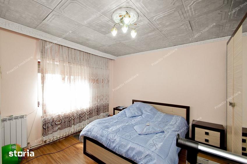 Casă cu 4 camere cu Teren 310 Mp în Central