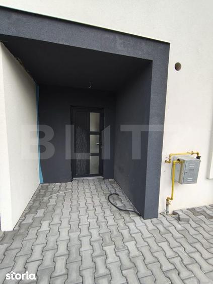 Apartament cu 3 camere în Sântandrei