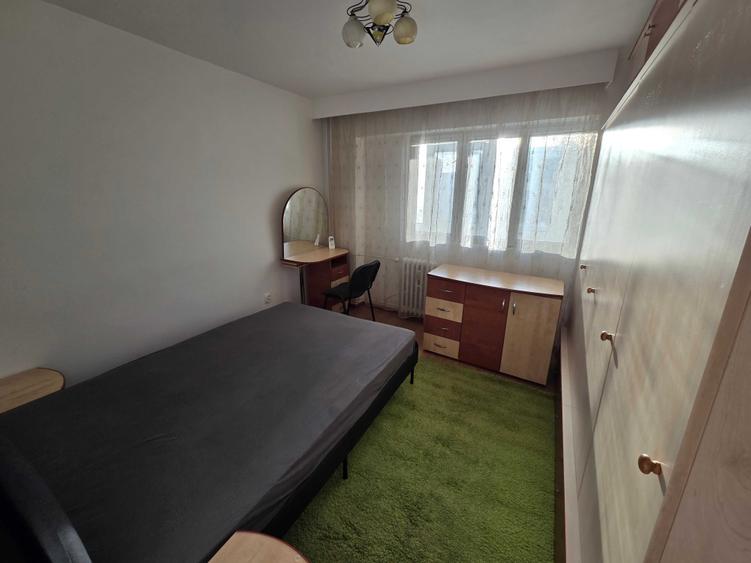 Apartament cu 2 camere decomandat în Sud