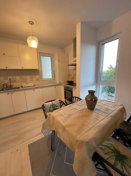 Apartament cu 2 camere decomandat în Aradului