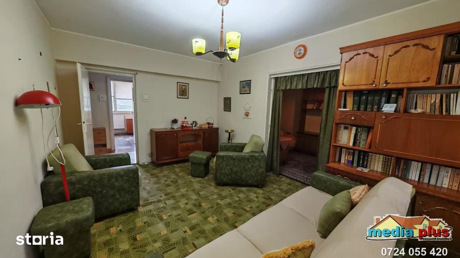 Apartament cu 4 camere semidecomandat în Mazepa 1