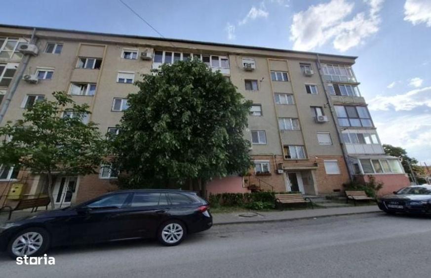 Apartament cu 4 camere în Central