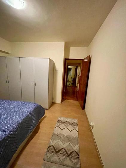 Apartament cu 3 camere decomandat în Aradului