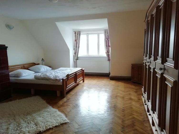 Apartament cu 3 camere semidecomandat în Ultracentral