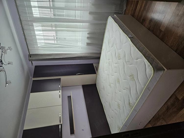Apartament cu 3 camere semidecomandat în George Enescu