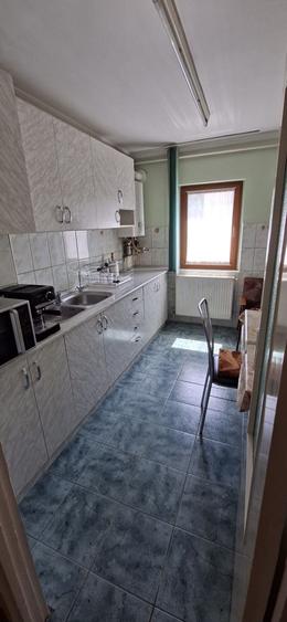 Apartament cu 2 camere în Micro 16