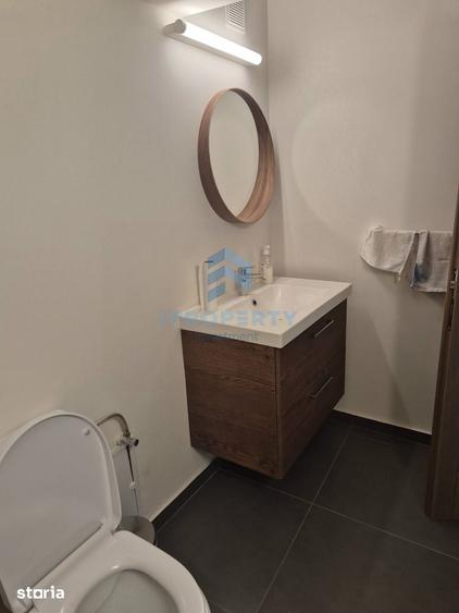 Spațiu comercial, de 100 mp, în Centrul Civic