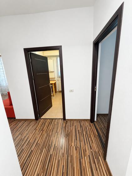 Apartament cu 2 camere decomandat în Tomis Plus
